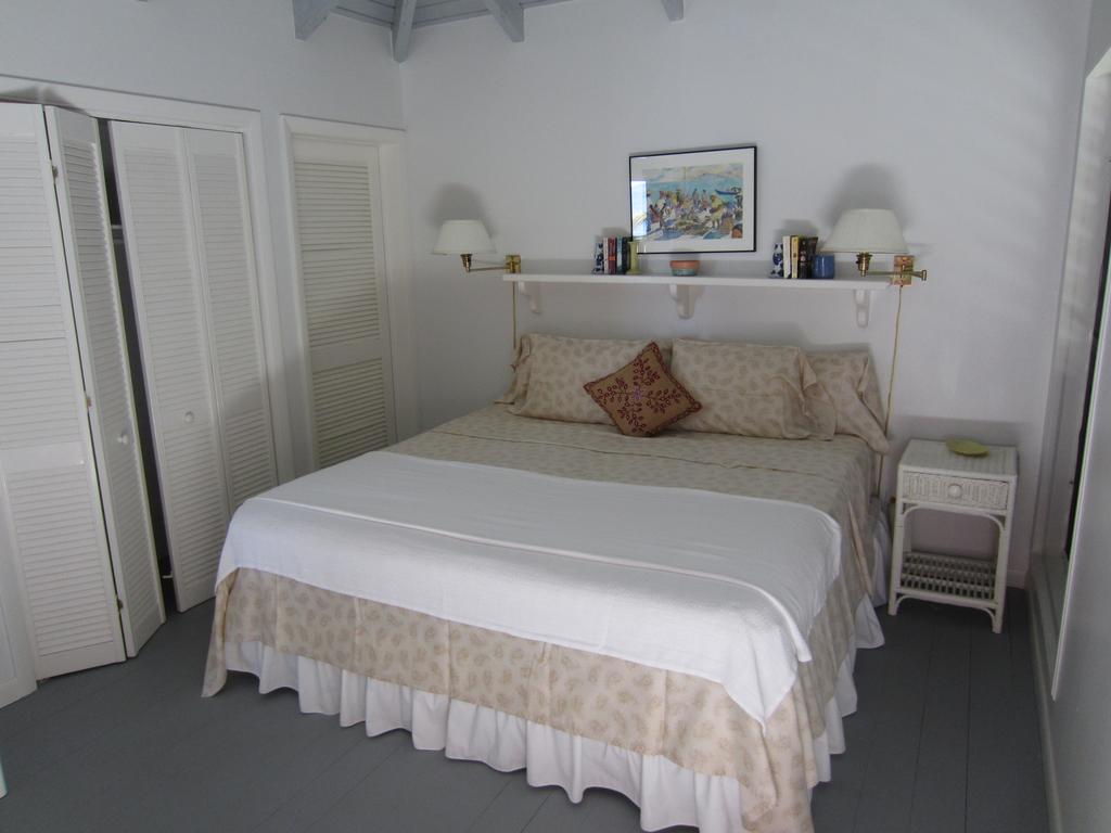 Fort Recovery Villa Suites Hotel Freshwater Pond Room photo